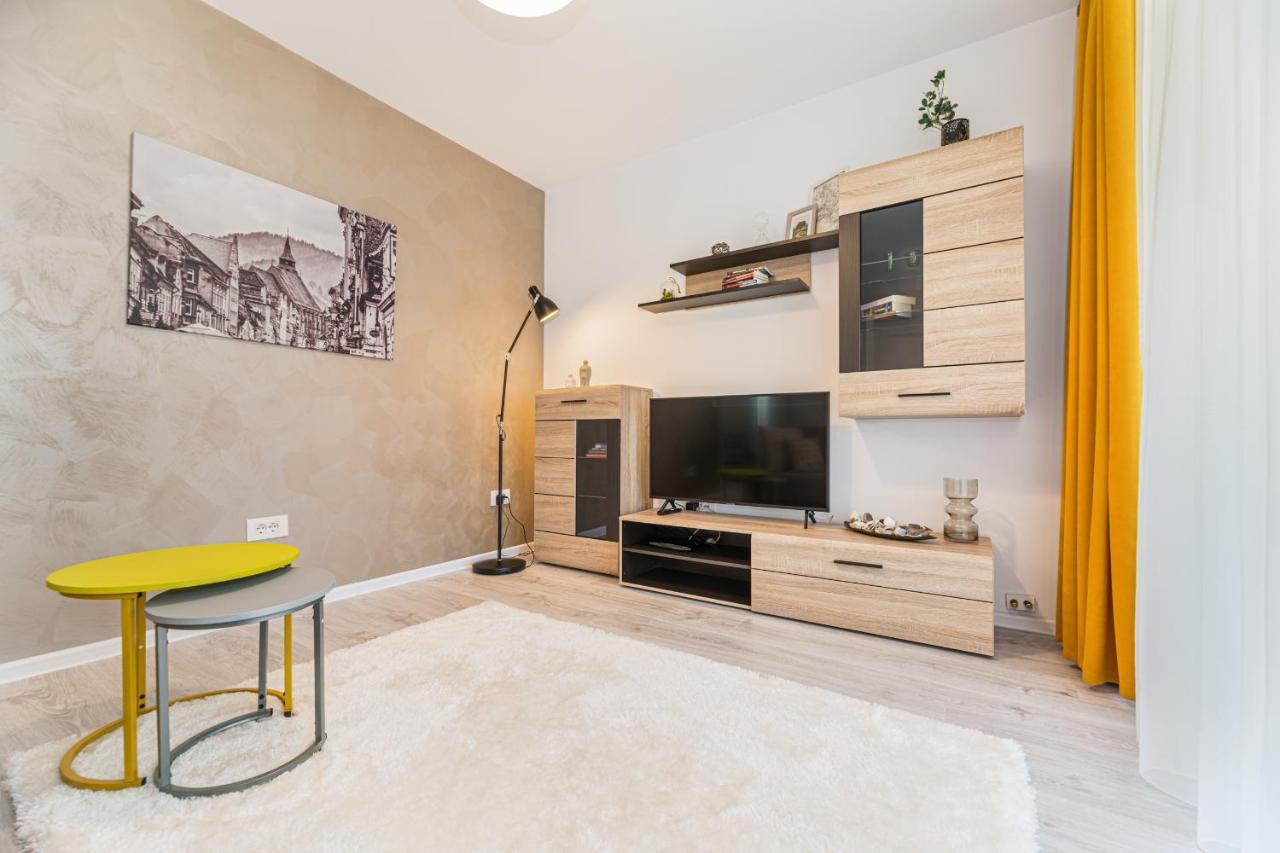 Rentforcomfort Apartment Ella 2 Braşov Eksteriør billede